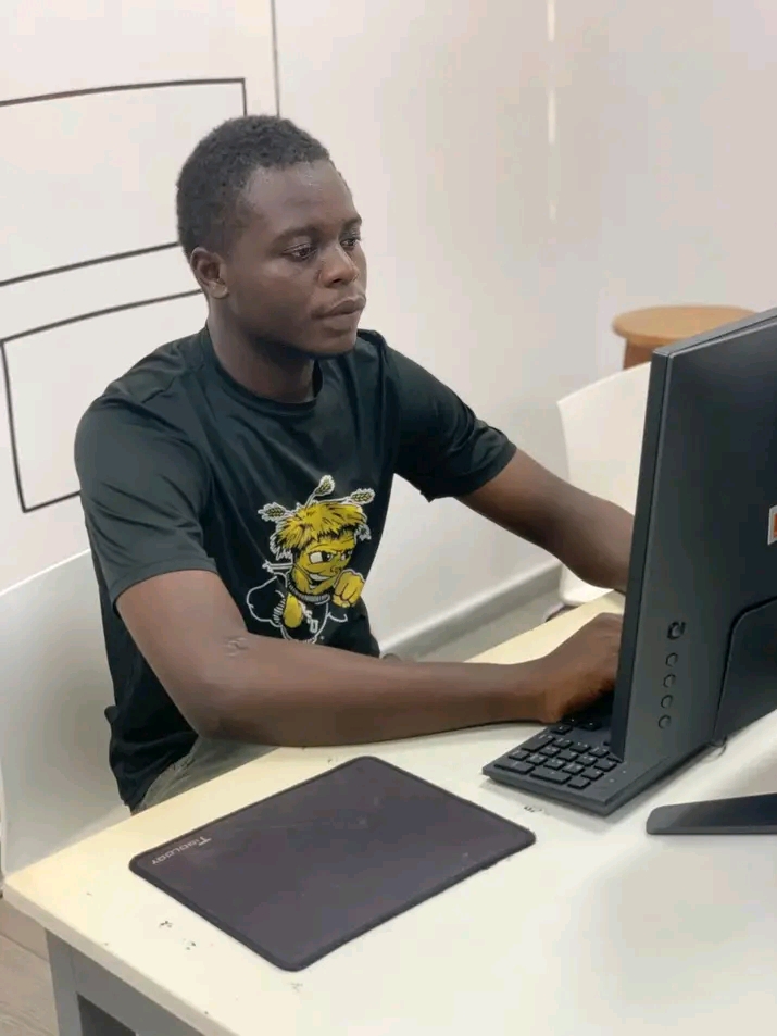 Khaliphalah Bility, Web Solutions Developer